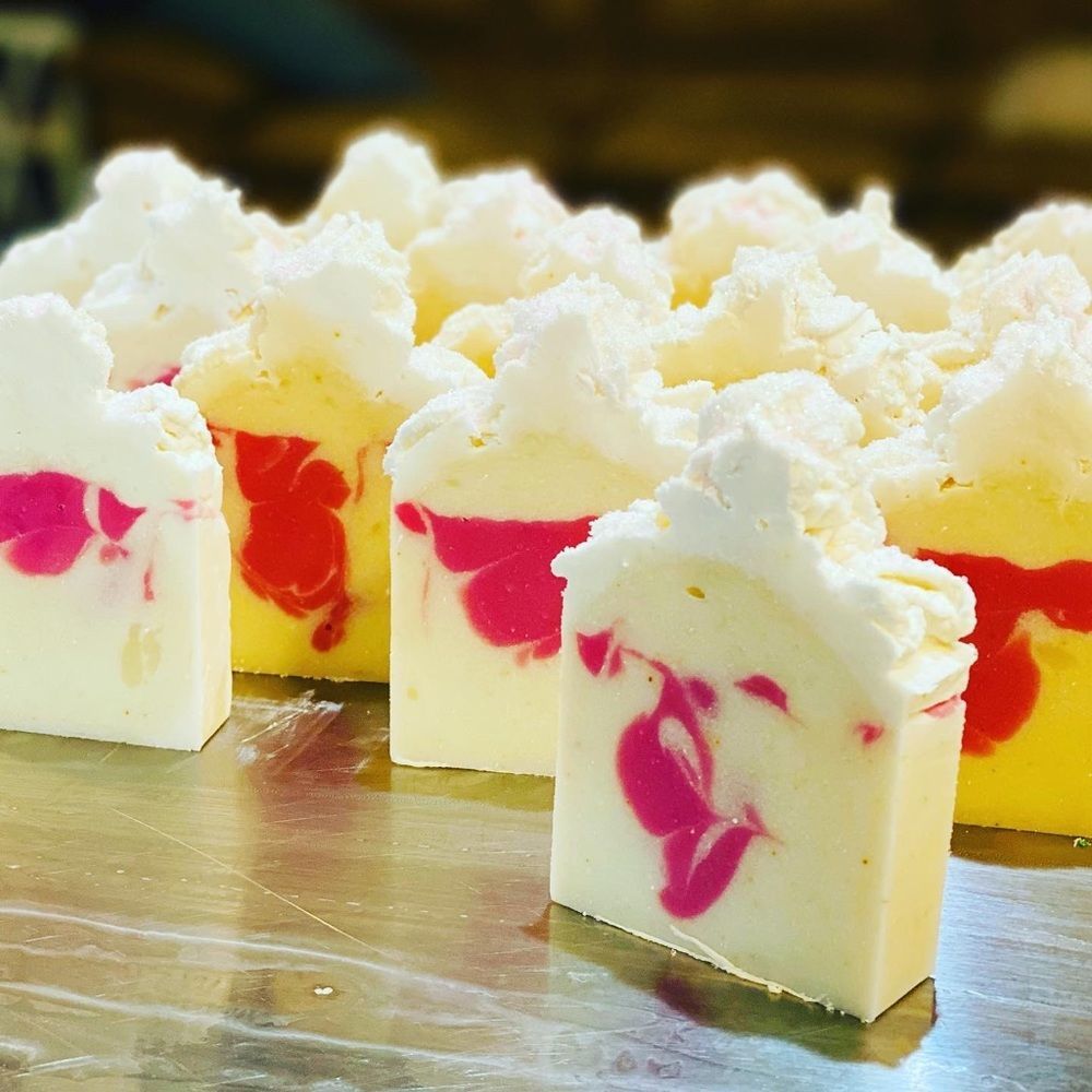 🌹GERANIUM ROSEWOOD Goat Milk & Cream Lather - Picture 3 of 3